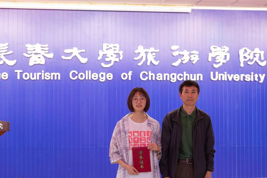 http://www.cctourcollege.com/_upload/article/images/dd/13/47abca784775909cf92dae8f2150/55f3c185-5bd0-46c4-849d-28bcc2fe41e2.jpg