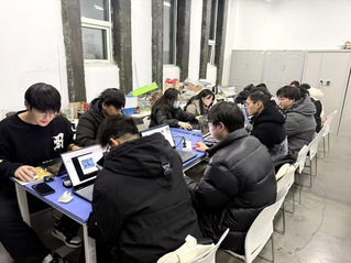 人工智能学院引入嘉立创软件课程...